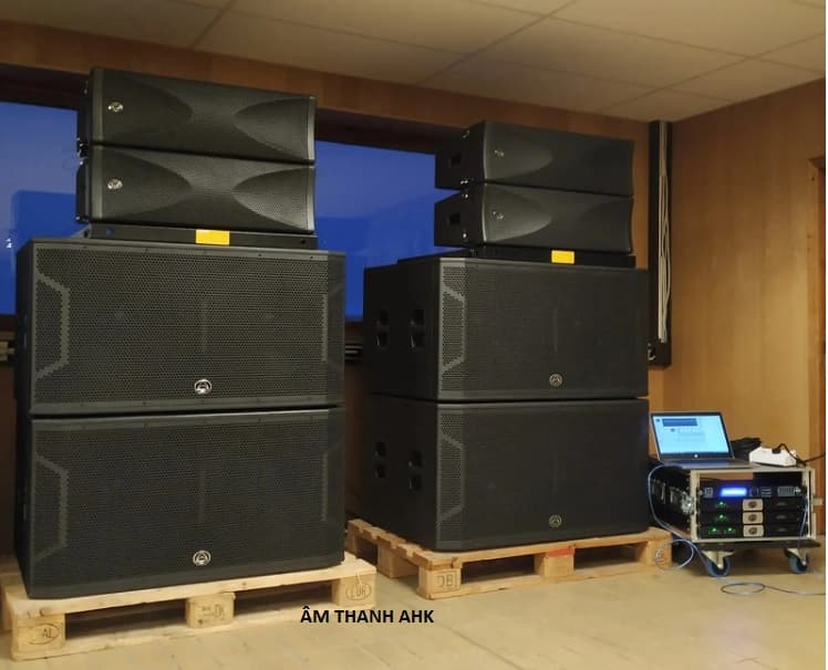 Loa Line Array Wharfedale Pro WLA-28