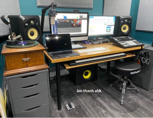 Loa Kiểm Âm KRK V8 S4 giá rẻ