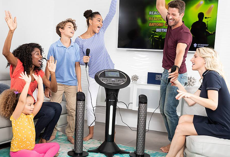 Hát karaoke bốn loa có hay hơn hai loa